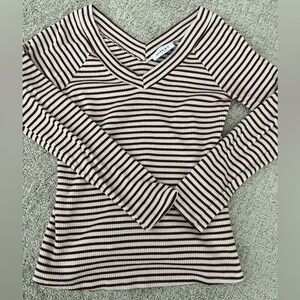 Gilli v neck sweater. Light pink background with red stripe. Size small.